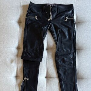 Frankie B. Sleek Black Leather Skinny Pants